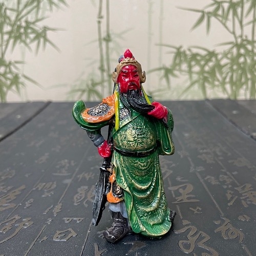 Гуань Гун цветная нецка Гуань Гун цветная нецка