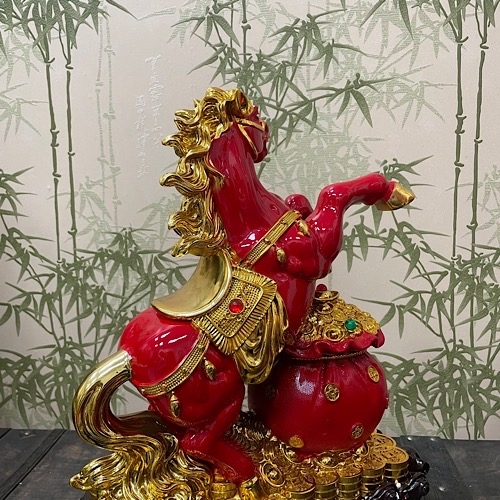 Лошадь на монетах красная Лошадь на монетах красная — изображение 2