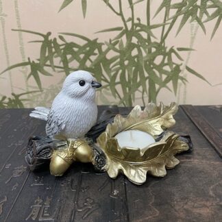 Птичка со свечой