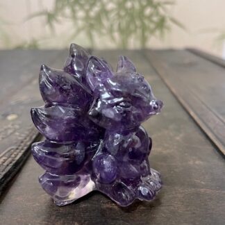 Лиса Кицунэ оргонит с минералами внутри Лиса Кицунэ оргонит с минералами внутри