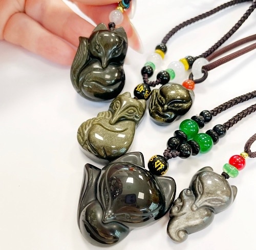 Лиса Кицунэ подвеска обсидиан - Модель 1 Лиса Кицунэ подвеска обсидиан